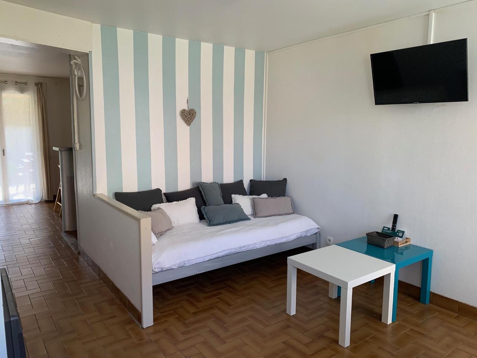 Logis Hotels - Hotel Et Restaurant L'Oceana Лантон Экстерьер фото